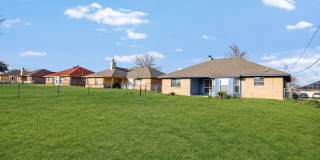 1702 Clairidge Ave Gallery 17