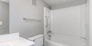 Hickory View Gallery 26