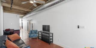 222 Losoya Gallery 23