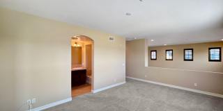 Bright 2BD/2BA Townhouse in Serra Mesa with Balcony, Fireplace & Resort-Style Amenities Gallery 20