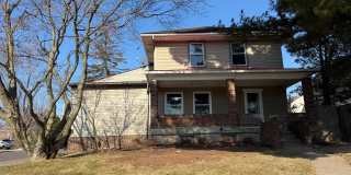 903 HALE Street Gallery 1