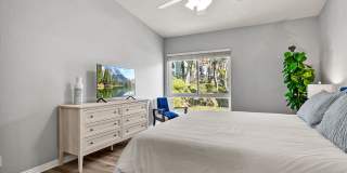 Updated & Furnished 3BR Townhome with Loft & Lake Access Gallery 19