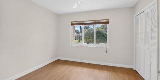 2267 NE 3rd Avenue Gallery 16