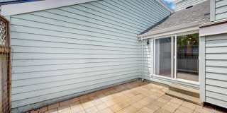 Serene 2 Bedroom 2 Bath Townhome in Windsor, CA with Carport Included! Gallery 34