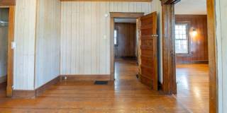 Large Centrally Located Home for Rent! Gallery 16