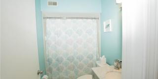 319 Swans Wharf Row Gallery 16