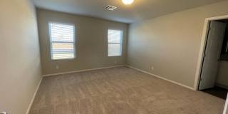 Limited-Time Offer: $99 First Month’s Rent—Secure by 5/22 | Spacious 4-Bed, 2-Bath Home in Bixby Gallery 15
