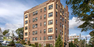 Elmwood Apartments Gallery 15