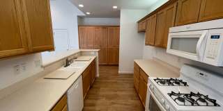 Charming Home in the Heart of Templeton! Gallery 1