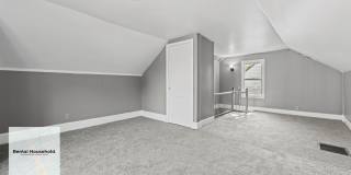 Stunning Renovated 3-Bedroom Bungalow Gallery 11
