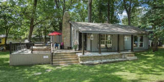 624 Apache Trail Gallery 1