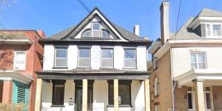 5 bedroom home in the Upper Hill District Gallery 1