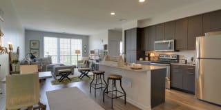 Broadway Station Apartments Gallery 1