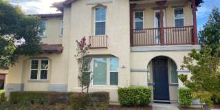 4 Bedroom, 2.5 Bath - Located in Hideaway Treehouse Community Gallery 1