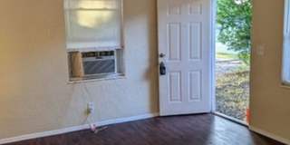 2/1/ home in St. Pete Gallery 6