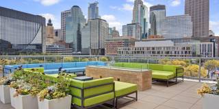 222 Hennepin Gallery 18