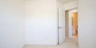 Pet-Friendly Pavilions at Pantops Townhome Pet-Friendly Pavilions at Pantops Townhome Gallery 14