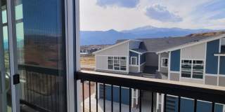 Luxury Townhome with Stunning Mountain Views | 4 Bed | 3.5 Bath Gallery 40