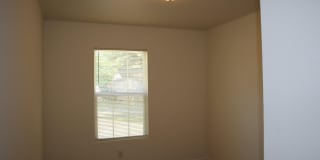 311 DECATUR Avenue Gallery 14