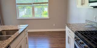 Comfort & Space Await in This Stunning 4BR Dayton Home Gallery 6