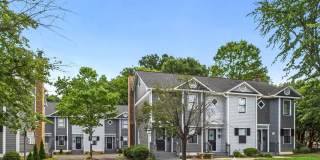 UNCG Area – Chancellors Court Townhomes. Walk to Campus and just minutes to Downtown! Gallery 37