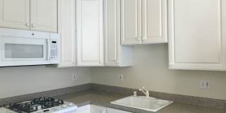Stellar Location In Marina Top Floor 1 Bedroom / 1 Bath & Washer/Dryer Stellar Location In Marina Top Floor 1 Bedroom / 1 Bath & Washer/Dryer Gallery 7