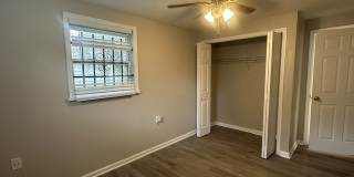 8032 Lexington Drive Gallery 10