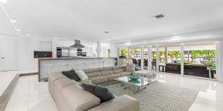 2540 MERCEDES Drive Gallery 27