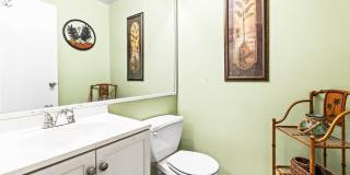 1801 BEDFORD LANE Gallery 12