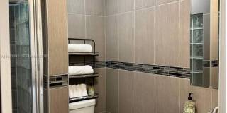 1432 NE 5th Ave Gallery 6