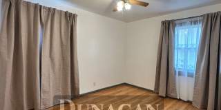 Spacious Pet Friendly, 3 bed/1 bath with Den. Gallery 9