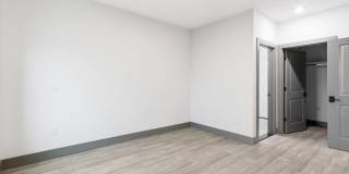 531 32nd Street Gallery 11