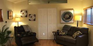 Central Furnished Guest House Gallery 5