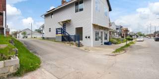 Charming 2BR Upstairs unit in Franklinton Gallery 18