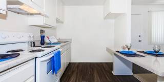 Pacific View Apartment Homes Gallery 16