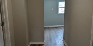 Cool 3 bed 2 bath House in Jeff City Gallery 13