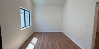 2715 1/2 W 95th St Gallery 3