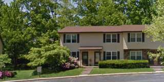 Pet-friendly 2-bedroom Townhome Gallery 1