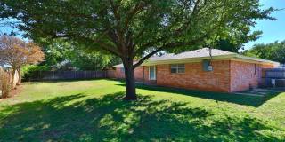 Complete RENOVATION only a few years ago!  Large bedrooms! Gallery 35