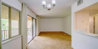 931 Country Club Drive SE 931 Country Club Drive SE Gallery 2
