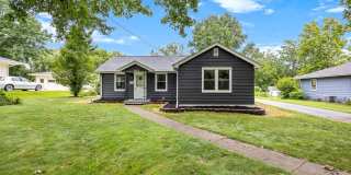 4 Bedroom Remodeled with 2 Stall Detached Garage 4 Bedroom Remodeled with 2 Stall Detached Garage Gallery 1