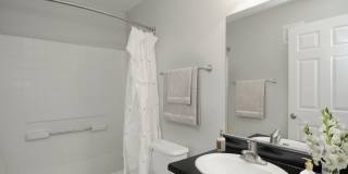 Sedona at Lone Mountain Apartments Gallery 35