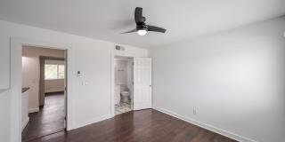 812 W 14TH Street Gallery 32