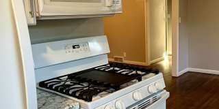 107 N Gillette Ave Gallery 23