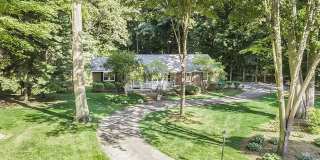 Beautiful 3BD/2.5BA Ranch in Park-like Setting Gallery 1