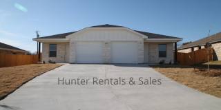 Modern Newer Duplex off Warrior's Path in Harker Heights Gallery 1
