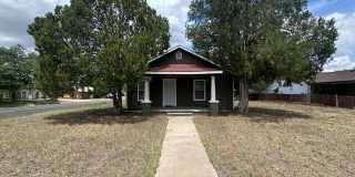 1322 N Lincoln Ave Gallery 1