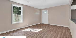 533 Leath Street Gallery 13