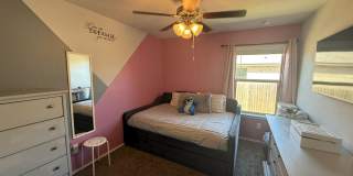 BEAUTIFUL 4-bedroom 2-bathroom home! !!HALF OFF 1ST MONTH!! Gallery 14