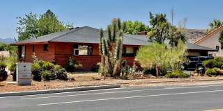 Remodeled 3-BR Home in Bloomington Gallery 1
